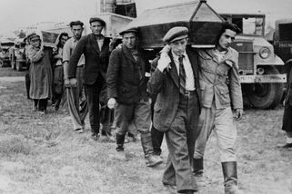 Přežili peklo koncentráků, doma je čekala smrt. Krvavý příběh pogromu v Kielcích - Médium.cz